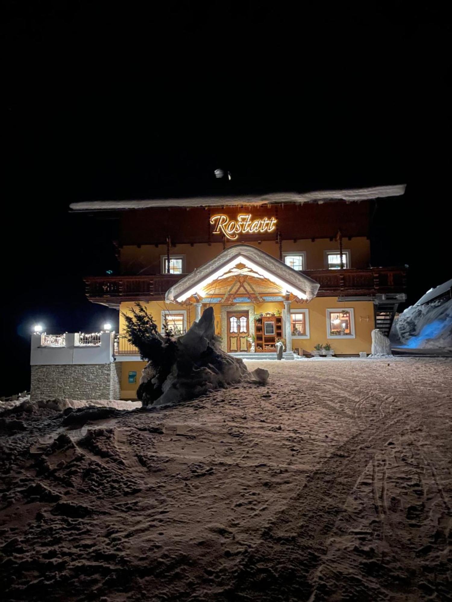 ビショフスホーフェン Bio Alpenhof Rostattヴィラ エクステリア 写真